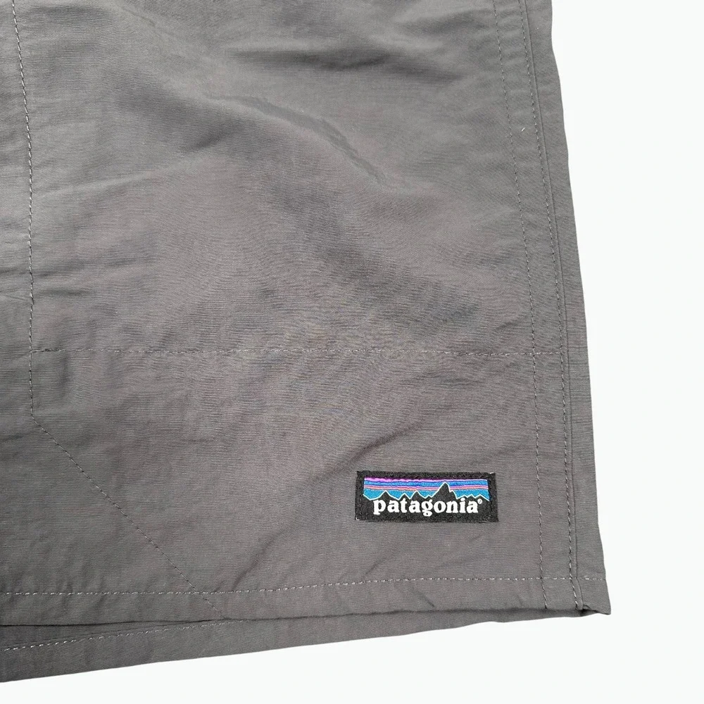 New Patagonia Baggies Longs Shorts Mens XL Forge Grey 7 Inch Inseam Mesh Liner